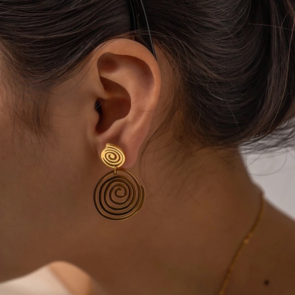 18K Gold Plated Swirl Earrings*Drop Earrings*Spiral Earrings*Waterproof Jewelry - Picture 3 of 8